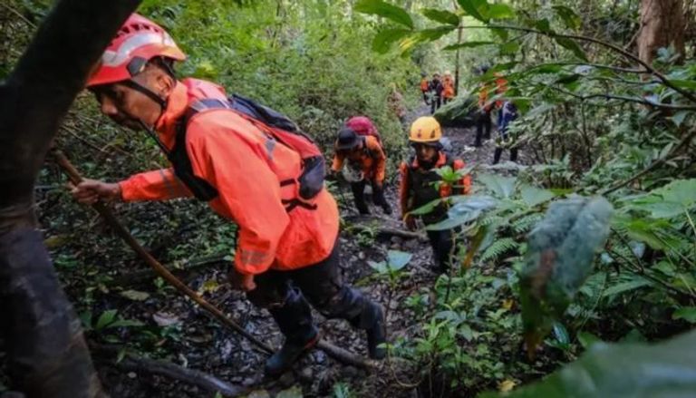  البحث عن الجثث وانتشاله  في إندونيسيا 