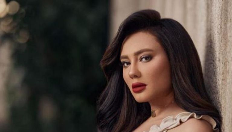 الفنانة مي القاضي