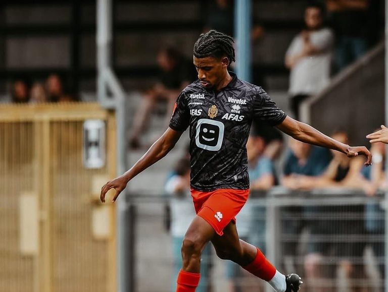 الموهبة المغربية رضوان حلحال رضوان حلحال صخرة دفاع المغرب