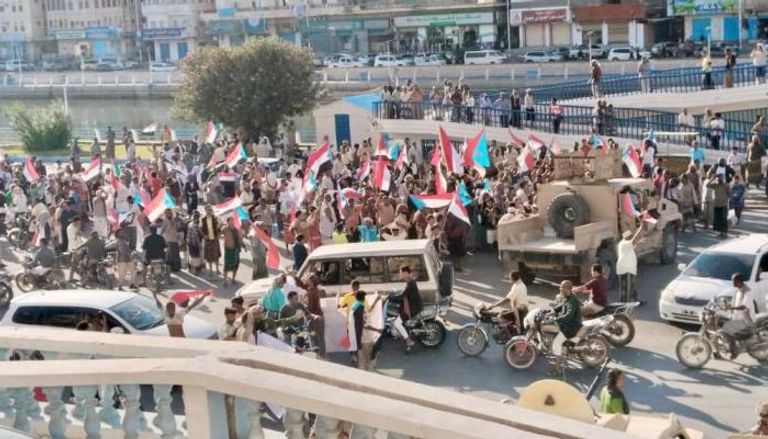 دوريات إخوانية تحاول التضييق على المتظاهرين في حضرموت 