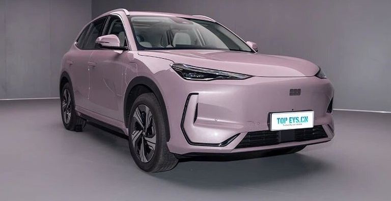 إحدى طرازات جيلي الكهربائية