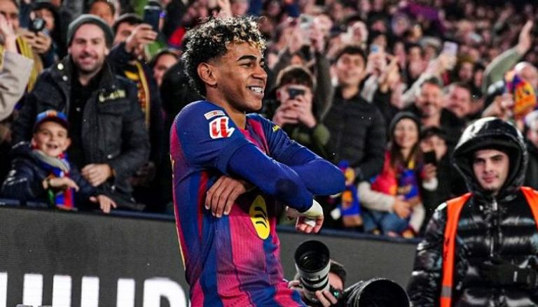 لامين يامال نجم برشلونة الواعد