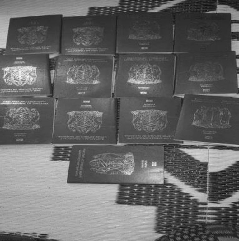 متفجرات عُثر عليها في مخبأ داعش بجبال علمسكاد (العين الإخبارية)