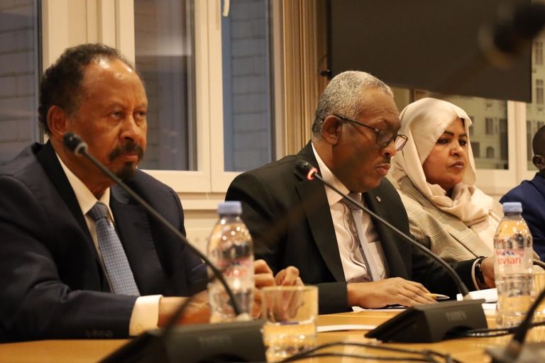 جانب من لقاء وفد «صمود» مع المركز الفرنسي للعلاقات الدولية في باريس