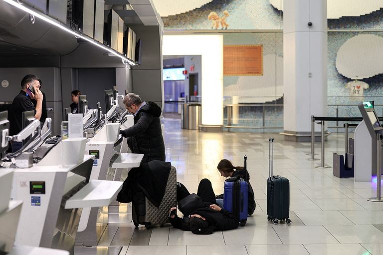 عاصفة شتوية عاتية تجتاح أمريكا