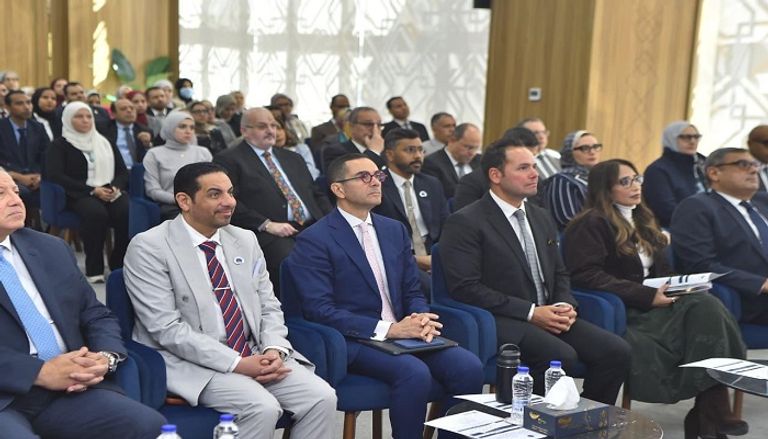 المهندس حسن الخطيب وزير الاستثمار والتجارة الخارجية في مصر