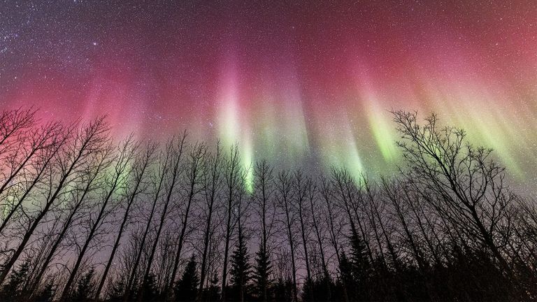 أضواء الشفق القطبي النادرة