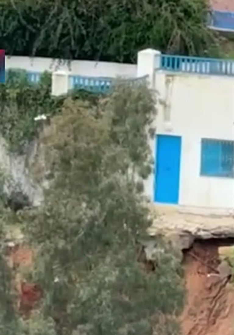 انزلاق أرضي لسيدي بوسعيد