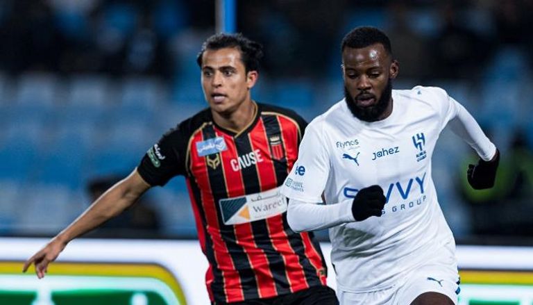 مباراة الرياض والهلال في دوري روشن