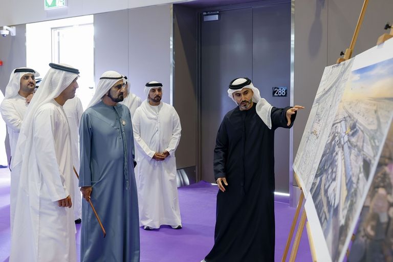 جانب من زيارة الشيخ محمد بن راشد آل مكتوم لمعرض جلفود 2026