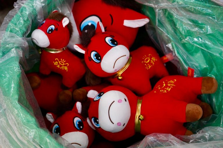 دمية "الحصان الباكي"