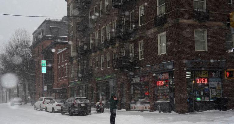 العاصفة الشتوية في أمريكا