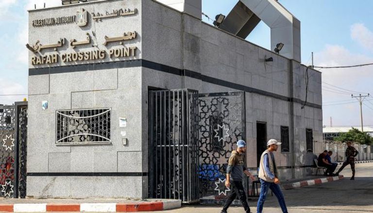 مدخل معبر رفح الحدودي مع مصر في جنوب غزة