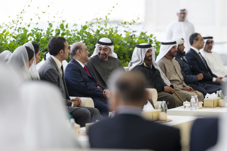  الشيخ محمد بن زايد آل نهيان رئيس دولة الإمارات وآصف علي زرداري رئيس باكستان