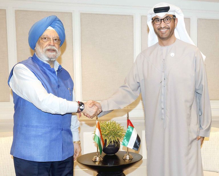 د. سلطان أحمد الجابر وهارديب سينغ بوري