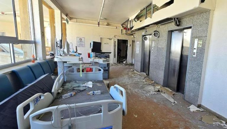 مستشفى في إسرائيل تعرض لأضرار خلال الحرب مع إيران العام الماضي