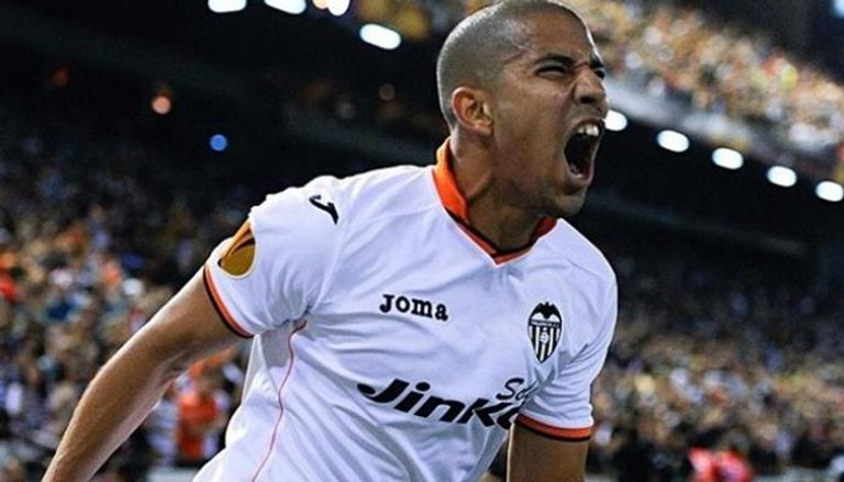 النجم الجزائري سفيان فيغولي