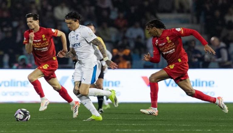 مباراة القادسية ضد الهلال