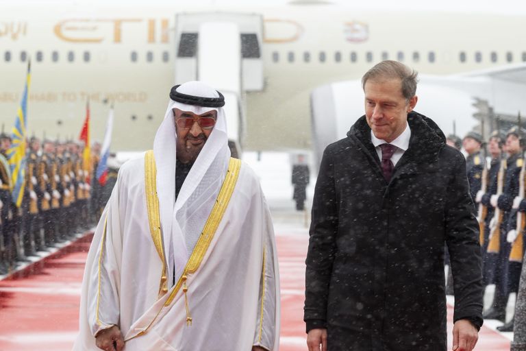 الشيخ محمد بن زايد آل نهيان رئيس دولة الإمارات لدى وصوله روسيا