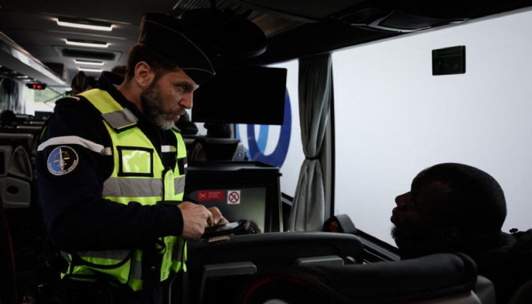 ارتفاع عدد اللاجئين مقابل تراجع طلبات اللجوء بفرنسا