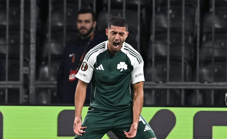 النجم المغربي زكريا الواحدي 