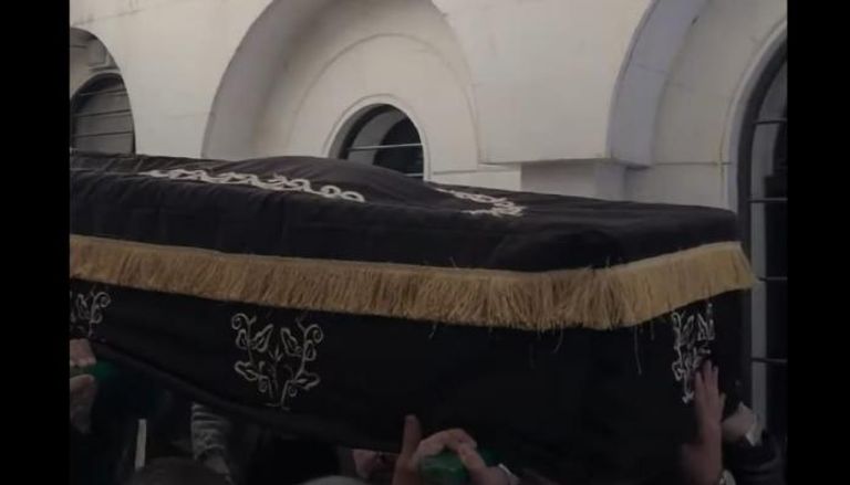 جثمان الفنان الراحلة هدى شعراوي 