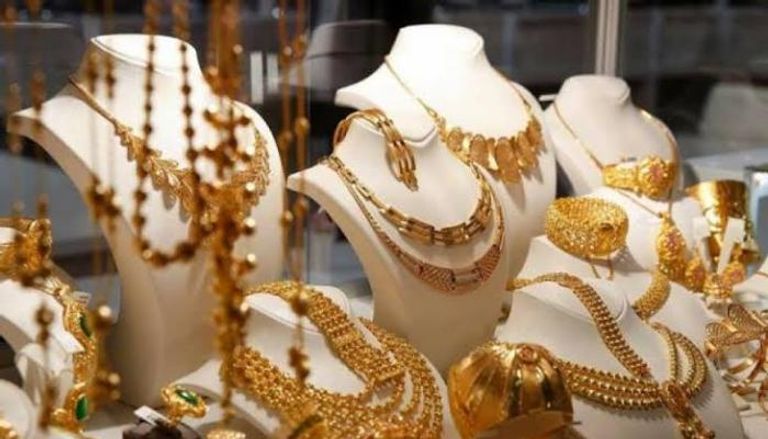 مشغولات ذهبية - ارشيفية