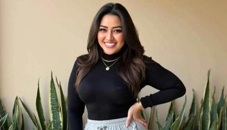 الفنانة الشعبية رحمة محسن 