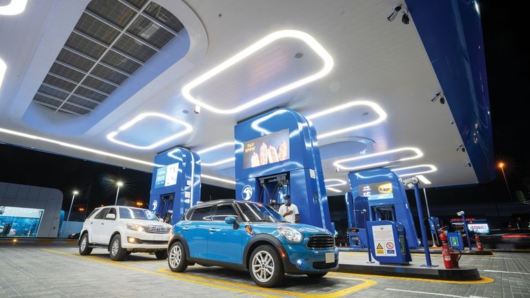 محطة وقود تابعة لأدنوك للتوزيع - أرشيفية