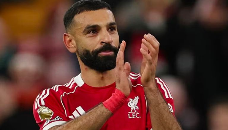 بنزيما يعيد محمد صلاح إلى الدوري السعودي - صورة 1