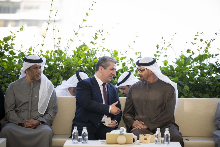 محمد بن زايد يبحث مع رئيس حكومة إقليم كردستان العلاقات الأخوية - صورة 1