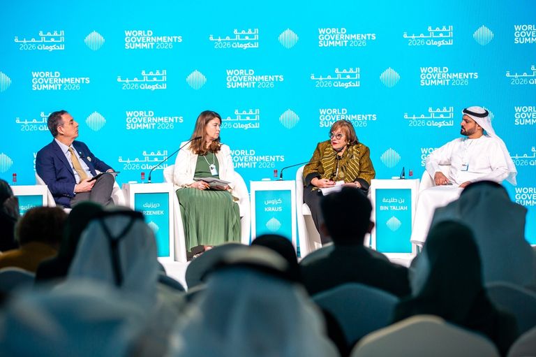 قمة الحكومات.. الذكاء الاصطناعي وتصفير البيروقراطية يقودان مستقبل الإدارة - صورة 3