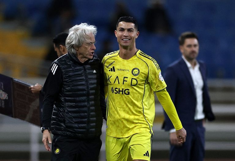 الغموض سيد الموقف.. هل يلعب رونالدو في مباراة النصر والاتحاد؟ - صورة 1