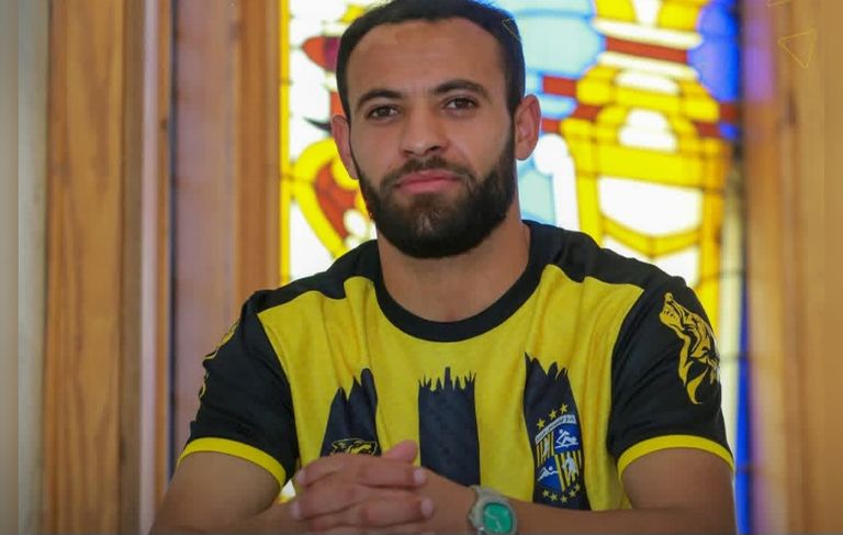 من الميني فوتبول إلى &laquo;فريق صلاح&raquo;.. قصة رائعة لأحمد أولاد باهية - صورة 1