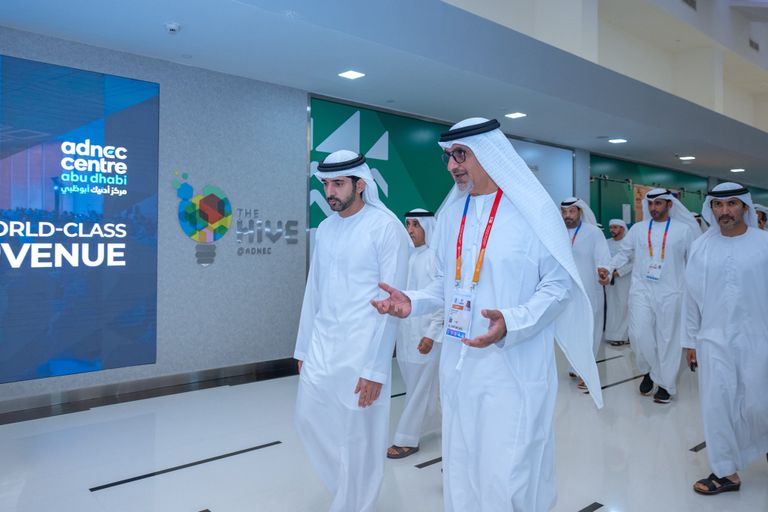 حمدان بن محمد يشيد بتنظيم دورة ألعاب الماسترز &laquo;أبوظبي 2026&raquo; - صورة 1