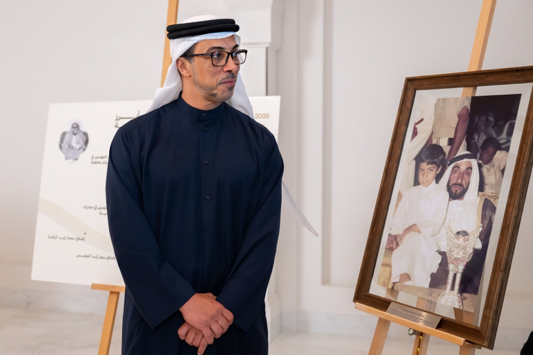 منصور بن زايد يعتمد استراتيجية مكتب المؤسس والتوجهات المستقبلية - صورة 1