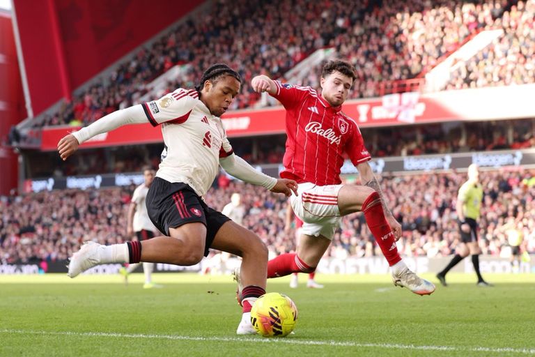 محمد صلاح وصدمة الأرقام.. مطالبات بجلوسه على الدكة - صورة 1