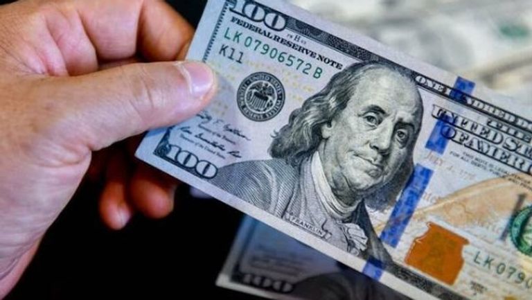 سعر الدولار الأمريكي في البنك المركزي المصري ارتفاع سعر الدولار اليوم في مصر.. الجنيه يخسر 20 قرشا دفعة واحدة - صورة 1