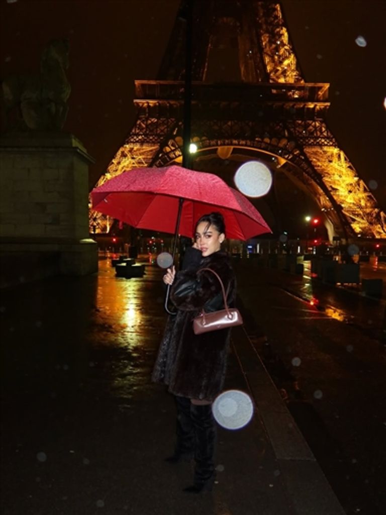 بسمة بوسيل تستقبل أول أيام رمضان في باريس - صورة 1