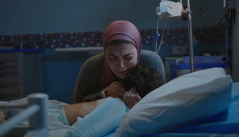 صدمة الحلقة السادسة من مسلسل &laquo;توابع&raquo;.. رحيل ابن ريهام حجاج - صورة 1