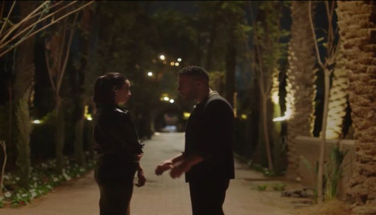 مسلسل &laquo;الكينج&raquo; الحلقة 8.. مخاطرة محمد إمام على &laquo;طريق الموت&raquo; - صورة 1