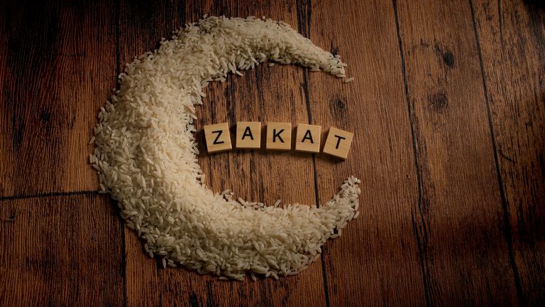 زكاة الفطر هل يجوز إخراج زكاة الفطر مالًا؟ تعرّف على الحكم الصحيح - صورة 1