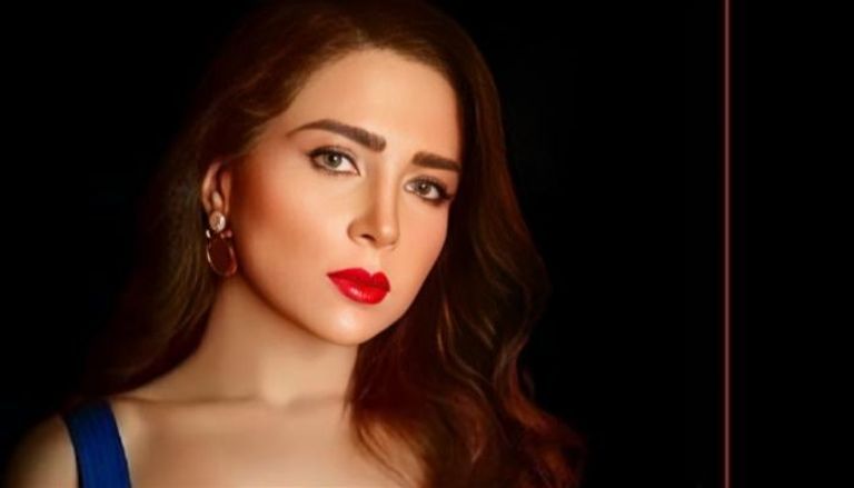 مي عز الدين تخضع لجراحة عاجلة وتدخل العناية المركزة - صورة 1