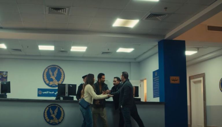 مسلسل &laquo;إفراج&raquo; الحلقة 14.. رسالة تقلب حياة عمرو سعد بعد إعدام شقيقه - صورة 1