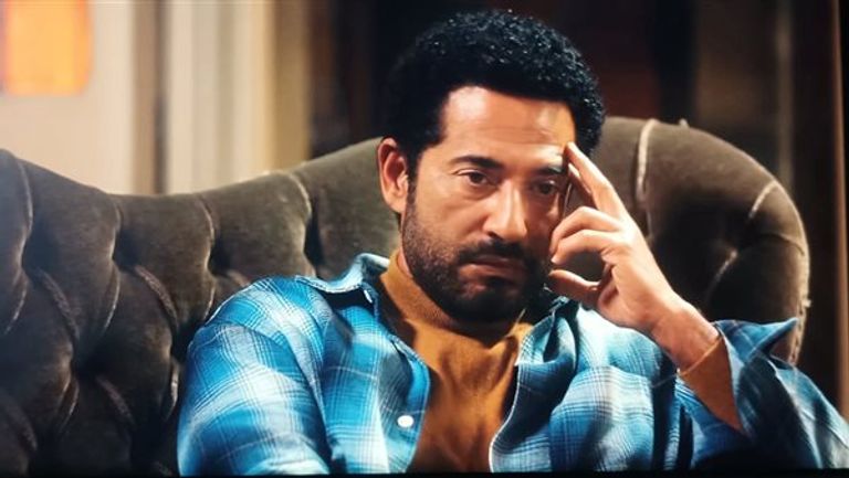 مسلسل &laquo;إفراج&raquo; الحلقة 15.. عباس الريس يشك في تارا عماد - صورة 1