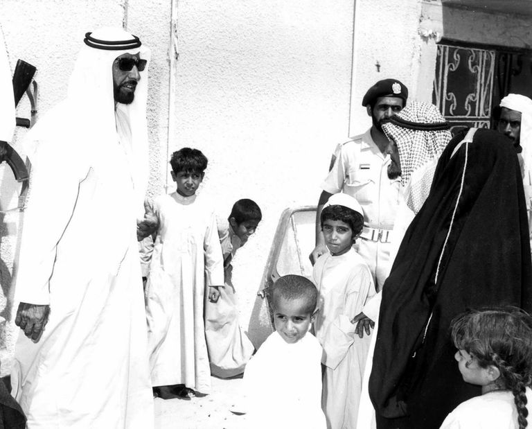 الإمارات تحيي &laquo;يوم زايد للعمل الإنساني&raquo;.. نموذج عالمي للعطاء - صورة 1