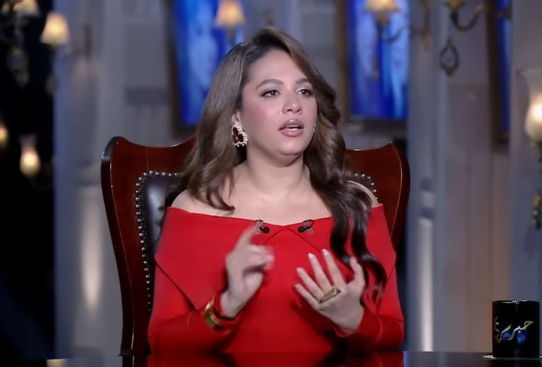 بوساطة أشرف زكي.. رحمة أحمد تكشف تفاصيل مكالمتها مع عبلة كامل - صورة 1