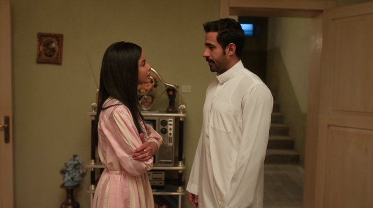 مسلسل شارع الأعشى 2 الحلقة 20.. خالد يواجه عزيزة بعلاقتها مع الطبيب المصري - صورة 1