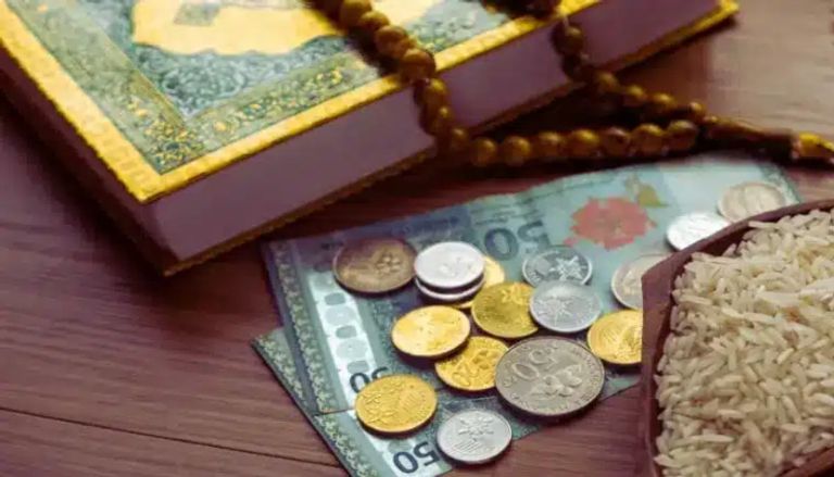حكم إخراج الأب زكاة الفطر عن الأبناء المتزوجين.. توضيح فقهي - صورة 1