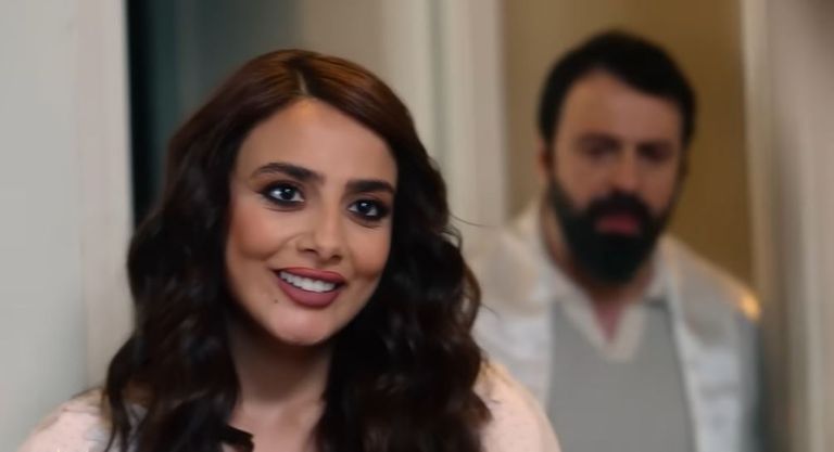 مسلسل &laquo;مولانا&raquo; الحلقة 23.. انفجار سيارة &laquo;جابر&raquo; ومحاولة اغتياله - صورة 1